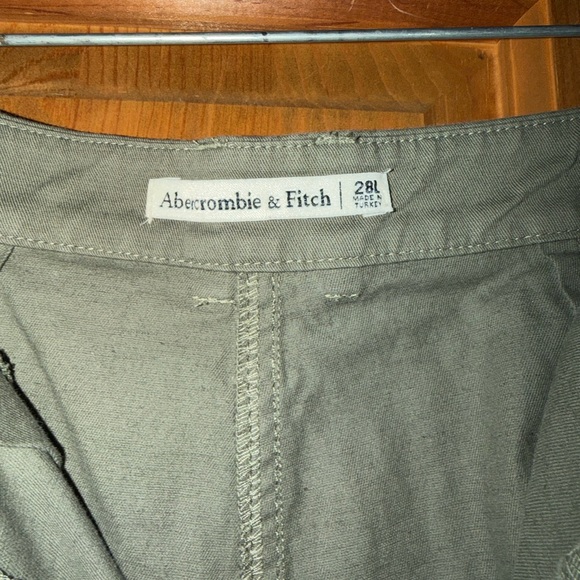Abercrombie & Fitch Olive Trousers - Picture 2 of 4